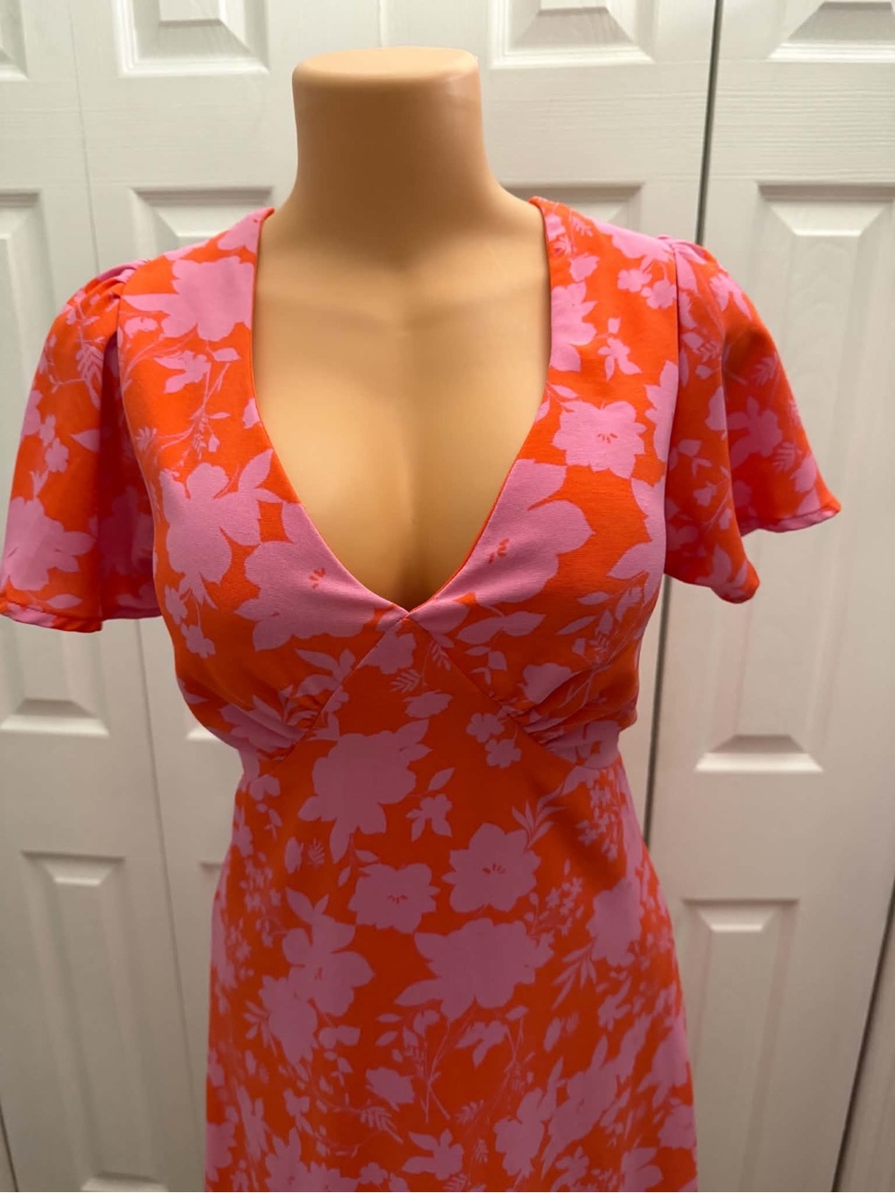 Fashion Nova Floral Cut-Out Back Midi Dress